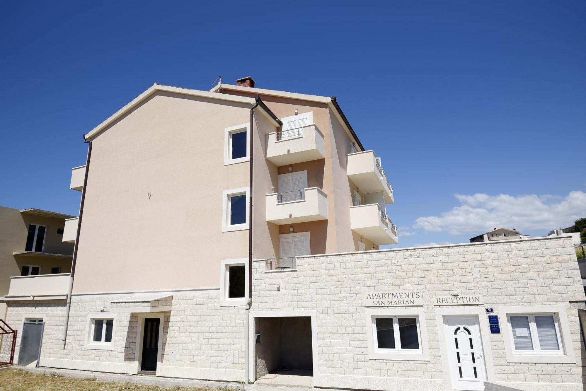 Antonio Apartmani بودْسْتغانا الغرفة الصورة